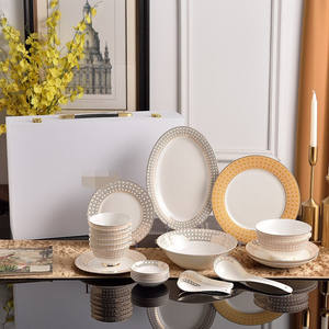 Ensemble de vaisselle de mariage en céramique de Chine bordée d'or de série D assiettes bols ensemble de vaisselle pour coffrets cadeaux - Product Image 1