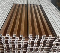 Panneaux muraux décoratifs intérieurs en composite bois-plastique PVC WPC