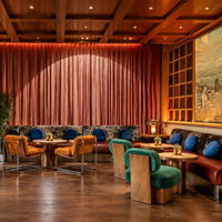 Ensemble de mobilier de restaurant sur mesure : banquettes commerciales, chaises de salle à manger, tables et mobilier de bar pour projets hôteliers
