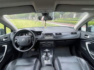 Citroën <span class=keywords><strong>C5</strong></span> d'occasion 2016 1.6T Design Français Original 123kW Puissance Transmission Automatique Idéal pour les Trajets Urbains et les Voyages en Famille Économique - Product Image 3