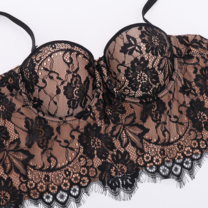 Nuovi Top <span class=keywords><strong>Corsetto</strong></span> in Pizzo Nero Traspirante Sostenibile Sexy Crop Bustier con Colletto Halter in Tessuto Lavorato a <span class=keywords><strong>Maglia</strong></span> - Product Image 5