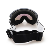 Yijia optique personnalisé UV400 Protection Skiglasses Sport neige lunettes OEM Anti buée Ski lunettes Googles magnétique lentille Ski lunettes