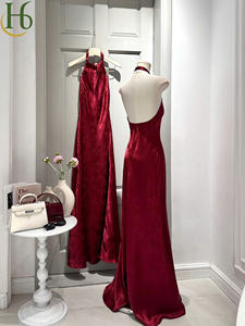 Vestido Maxi Rojo con Cuello Halter de Jacquard, Vestido Halter de Satén Jacquard sin Mangas, Corte en A, Elegante y Femenino, Vestido de Moda de Poliéster - Product Image 2