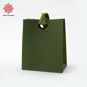 Baoren personalizado nuevo Yapi papel texturizado mango bolsa de regalo cosméticos lápiz labial bolsa de regalo impresión con logotipo estampado dorado/plateado - Product Image 6