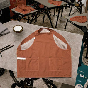 Delantales Personalizados con Logotipo, Diseño sin Mangas para Catering, Tiendas de Té con Leche, Barberías - Uniformes de Trabajo Modernos - Product Image 2