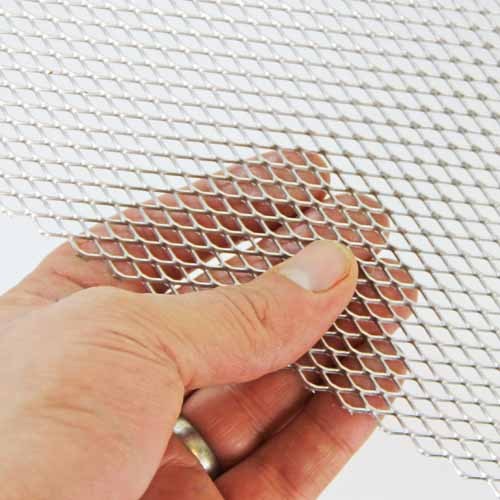 Lamiera Forata Diamantata In Titanio – Rete Espansa 300x200x1 Mm – Nuova