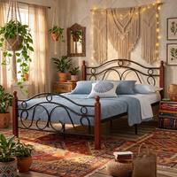 Cadre de lit vintage en métal avec poteaux en bois massif, tête de lit incurvée à motifs, lit plateforme pour chambre à coucher