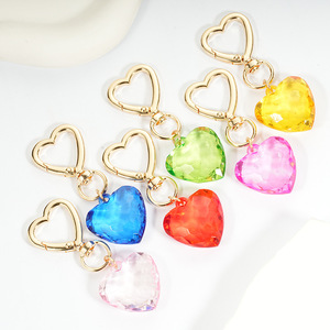 Porte-clés personnalisés en alliage de zinc en forme de cœur, impression par transfert thermique, logo personnalisé, porte-clés légers de haute qualité, cadeaux promotionnels - Product Image 2