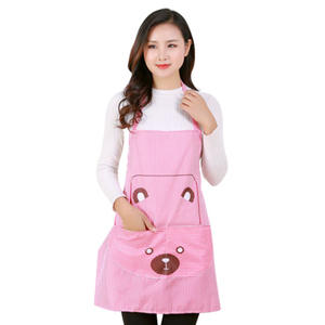 Delantal de estilo coreano con diseño de oso pequeño y rojo, resistente al aceite, con estampado de dibujos animados, para uso doméstico y cocina diaria. - Product Image 5