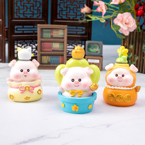 ตุ๊กตาหมูนำโชค Yu Mo Craft รุ่น M346 ของตกแต่งโต๊ะทำงาน ของขวัญวันเกิด สำหรับทุกเพศ - Product Image 2