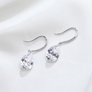 Pendientes de Diamantes en Forma de Pera de Oro Blanco de 9K MSE-840 de Messi Jewelry, Disponibles en Existencia - Product Image 3