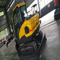 Offre Spéciale Mini-Excavatrice sur Chenilles 5 Tonnes à Zéro Balayage de Queue, Profondeur de Creusement 3,85m, Moteur et Engrenages Haute Efficacité pour Usage Urbain