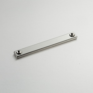 Imanes atornillables Bloque rectangular industrial Imán de neodimio con agujeros avellanados - Product Image 1