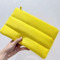 Pochette de maquillage matelassée en néoprène, résistante à l'eau, pour femmes, filles et dames