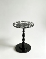 Table d'appoint ronde de luxe en marbre Nero Marquina, piétement en métal noir vintage, pour villa, hôtel, maison, meubles sur mesure.