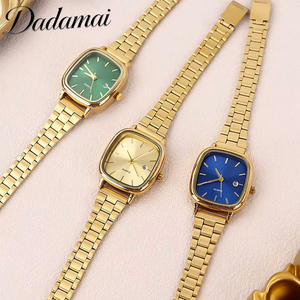 Montres Quartz Luxe Sur Mesure Carrées Calendrier Simple Étanche Superclone Populaire pour Hommes et Femmes - Product Image 1