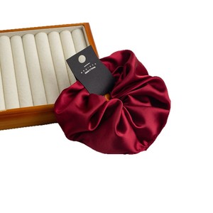 Scrunchie Satin Custom Grosir 20CM, Ikat Rambut Sutra Besar untuk Pesta, Aksesoris Rambut Wanita dan Anak Perempuan, Karet Rambut Elastis untuk Kuncir Kuda - Product Image 5