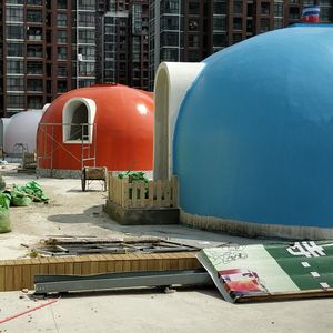 Maison moderne suspendue en frp, grande performance, pour un salon dans la neige - Product Image 3