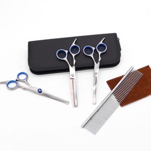 Kit Profesional de Tijeras de Aseo para Mascotas (Perros y Gatos) 5 en 1, de Acero Inoxidable 4CR, Ecológicas, con Recubrimiento de Titanio y Punta de Seguridad - Product Image 4