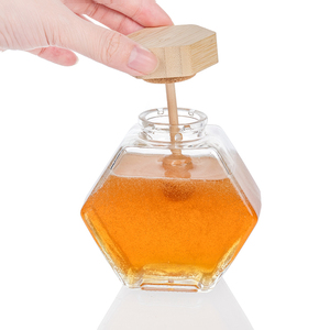 Pot De Miel De Miel Pot En Forme De Nid D'abeille En Verre Hexagonal Avec Louche En Bois et Couvercle En Bambou Vide 250ml 380ml <span class=keywords><strong>Cuisine</strong></span> Oem - Product Image 3