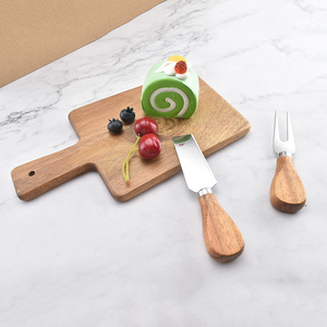 Planche à fromage miniature en bois d'acacia écologique personnalisée en gros, couteau, logo gravé au laser, outils de découpe, utilisation domestique, emballée dans une boîte - Product Image 4
