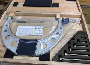 Mitutoyo Series 340 <b>Micrometer</b> 340-251-30 340-252-30 340-520 340-521 340-522 340-523 340-524 340-525 340-526 - Product Image 5
