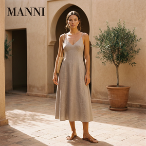 Robe midi trapèze en lin pour femme, couleur mauve, à fines bretelles et col en V, élégante, pour la vente en gros et la personnalisation OEM - Product Image 2