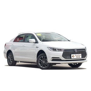 BYD Qin Plus DMI, <span class=keywords><strong>Auto</strong></span> Eléctrico Híbrido Enchufable, Vehículo de Nueva Energía, Tracción Delantera/4x4, Tecnología Híbrida, Batería de Litio-Hierro de 47.5kWh, Gran Venta - Product Image 1
