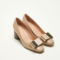 Chaussures habillées pour femmes en cuir de mouton à talon carré, avec nœud doré, pour le bureau - Liquidation de palettes