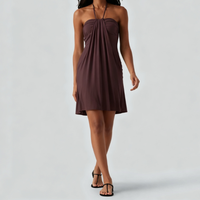 Robe moulante sexy et tendance à épaules dénudées, dos nu et décolleté, couleur unie, taille naturelle, collection été 2026, best-seller