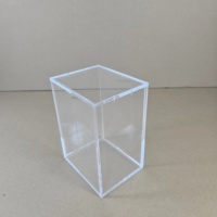 Boîte de présentation en acrylique transparent personnalisé pour étui pop transparent de 4 pouces avec couvercle magnétique