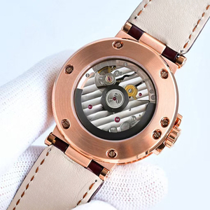 Reloj de Hombre de Moda, Nueva Tendencia, Luminoso, Resistente al Agua, con Reserva de Energía, Cristal de Zafiro, Caja Dorada, Esfera Negra, Correa de Cuero - Product Image 4
