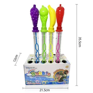 Neues Spielzeug OEM ODM Outdoor Sommer Strandspielzeug Hand-Cartoon Spray Eiscreme Farbe Frucht-Blasenstab für Kinder