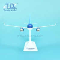 Modèle d'avion en plastique Stratton B737-800 19,7 cm 1/200 avec motif personnalisable pour la décoration artistique et les objets de collection