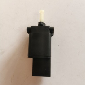 Interruptor de Luz de Freno FA01-66490 FC01-66490 para Mazda 6 FAW Besturn, Repuesto de Interruptor Automático de Plástico - Product Image 4