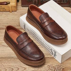 Botas de invierno cálidas, impermeables y antideslizantes, de forro polar, con suela gruesa, de algodón afelpado, de cuero, estilo clásico para una sola persona. - Product Image 3