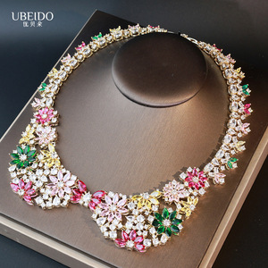 Set di Collana e <span class=keywords><strong>Orecchini</strong></span> con Fiori in Zirconi Multicolore di Lusso per Donne, Eleganti Gioielli in Cristallo per Matrimoni, Feste e Abiti da Sera - Product Image 4
