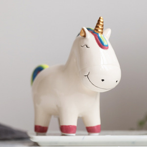 Nouveauté enfants cadeau préféré en céramique en forme de <span class=keywords><strong>cheval</strong></span> créatif décoration de la maison en céramique <span class=keywords><strong>tirelire</strong></span> pièces de monnaie <span class=keywords><strong>tirelire</strong></span> d'épargne - Product Image 1