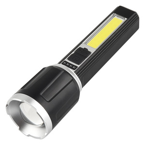 Linterna LED Strong Wolf TG-SD265 con Luz COB, Enfoque Ajustable, para Uso en Exteriores y en el Hogar, Modelo Plateado y Dorado - Product Image 3
