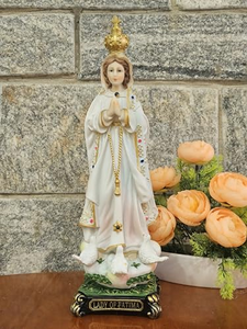 Souvenirs religieux colorés de la Vierge Marie, décorations en résine pour la maison - Product Image 2