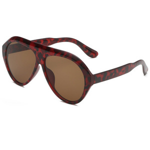 <span class=keywords><strong>Lunettes</strong></span> <span class=keywords><strong>de</strong></span> <span class=keywords><strong>soleil</strong></span> ovales surdimensionnées rétro unisexes à logo personnalisé, tendance et abordables, avec vision nocturne et protection UV400 pour femmes - Product Image 4