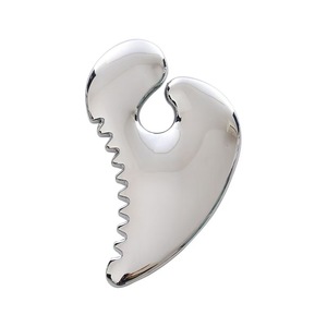 Nouvel outil de massage facial et cervical en alliage de zinc en forme de cœur, avec dents, pour le corps entier, planche Gua Sha innovante pour le raclage. - Product Image 5