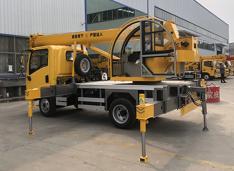 5トン8トン油圧貨物トラッククレーン油圧トラッククレーントラック搭載