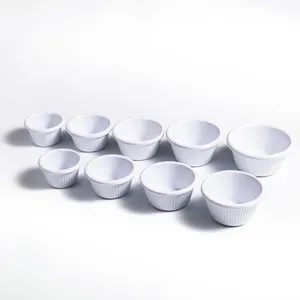 थोक सफेद रंग 4 oz कस्टम छोटे प्लास्टिक सादे melamine ramekin