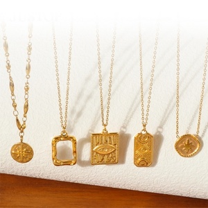 Joyería Llamativa Unisex, Colgante de Estrella, Cadena de Eslabones, Collar de Fiesta, Nuevo Diseño de Moda, Acero Inoxidable PVD de Oro de 18K - Product Image 1