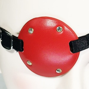 Cache-œil en cuir rouge pour correction de la vision monoculaire, blocage de la lumière, entraînement du strabisme, usage adulte - Product Image 1