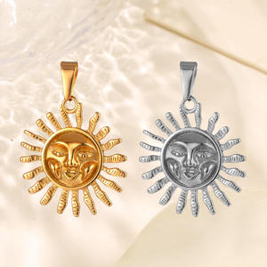 Collar con Colgante de Sol y Sonrisa Chapado en Oro de 18k, Colgante de Moda Yin Yang de Acero Inoxidable con Diseño de Sol y Luna - Product Image 5