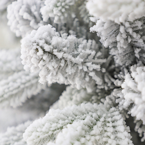 2024 nouvel an décor luxe noël neige arbre haut vente 7ft Pvc blanc arbres de noël maison décoration intérieure ornements - Product Image 4