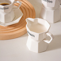Juego de Tazas de Café de Cerámica con Logotipo en Inglés, Estilo Minimalista Moderno, de Lujo Ligero y Alto Valor, para el Hogar, Tazas, Platillos, Tetera y Leche para el Té de la Tarde