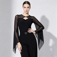 Haut de danse élégant et classique pour femme, à manches évasées transparentes, coupe ajustée, idéal pour la scène, la danse contemporaine et l'entraînement.